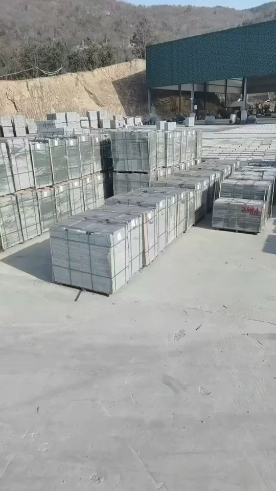 我们矿厂一体主营罗田芝麻灰麻城芝麻白毛板规格地铺园林景墙别墅石材
