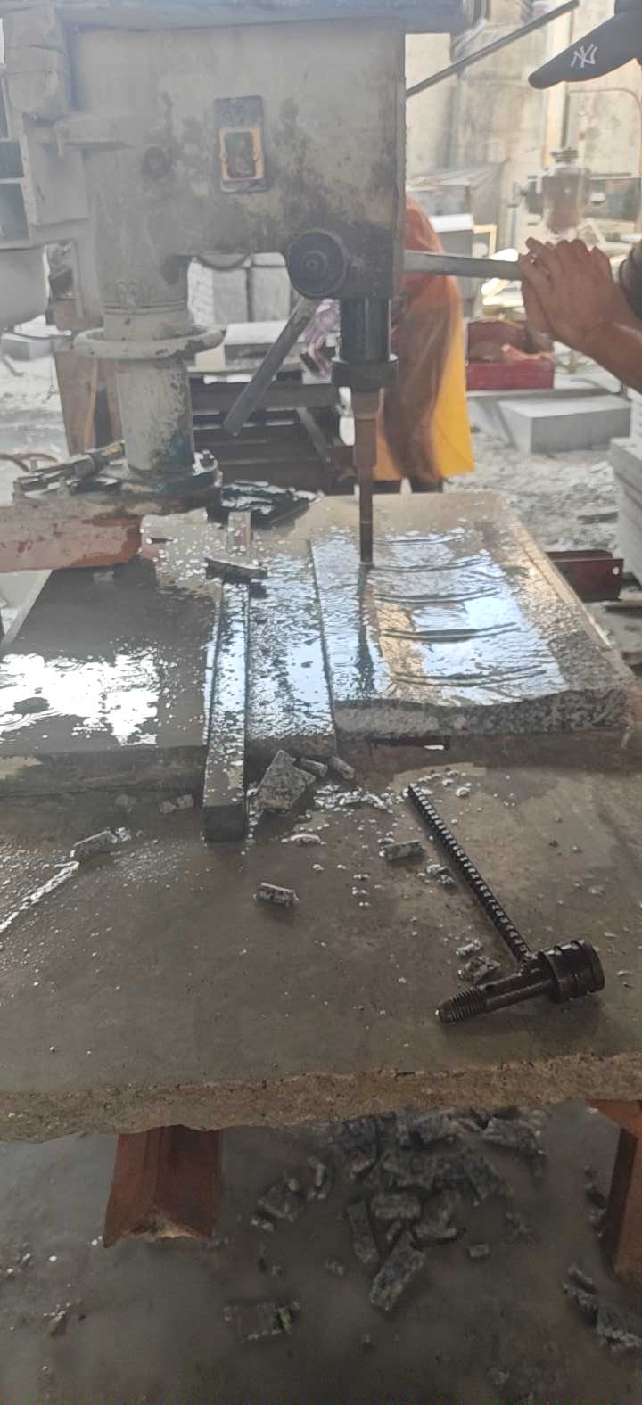 恒真石业主营石栏杆路沿石河道栏杆别墅阳台栏杆桥栏杆水池坯墓