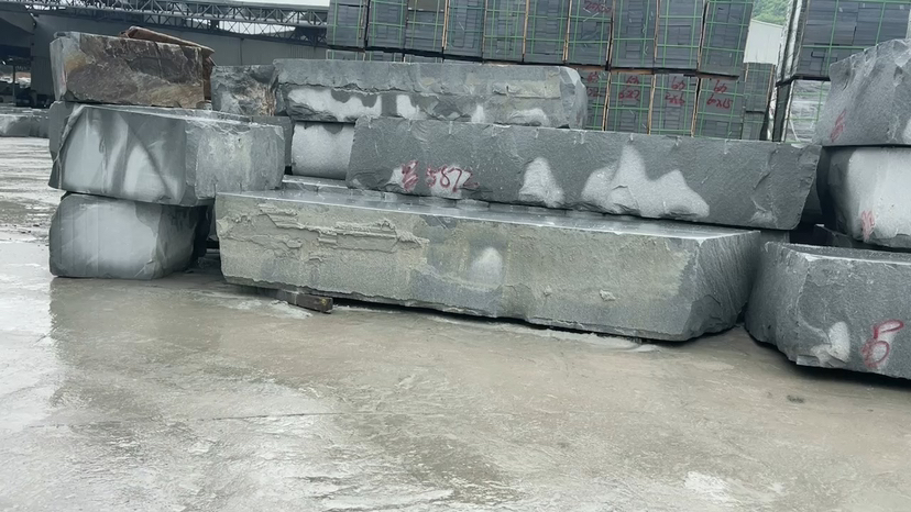 麻城贤昌石业异型石材加工厂主要对外五轴圆弧加工双面圆弧路沿绳锯加工雕刻