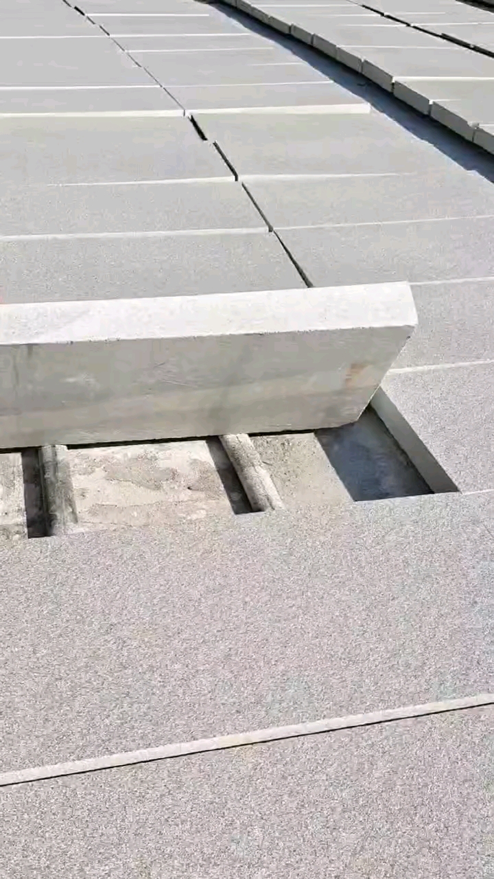 麻城贤昌石业异型石材加工厂主要对外五轴圆弧加工双面圆弧路沿绳锯加工雕刻