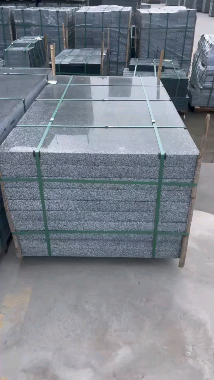 钟山县金鸿石业生产广西芝麻黑墓碑料园林工程板自有矿山量大从优