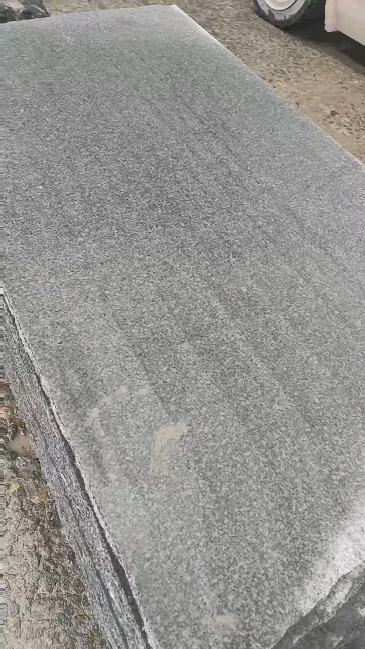 钟山县金鸿石业生产广西芝麻黑墓碑料园林工程板自有矿山量大从优