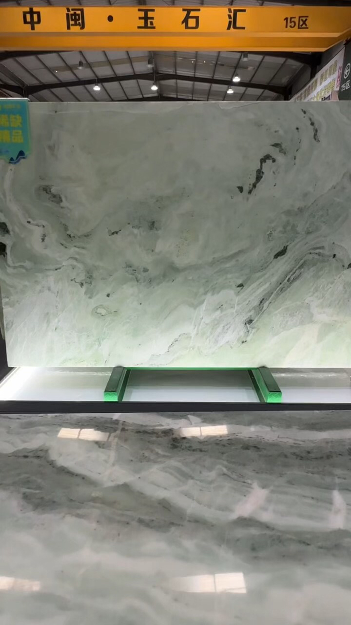 稀有矿脉淬炼出的珍品全球限量开采赋予空间无可复制的尊贵气质抛光如镜的质