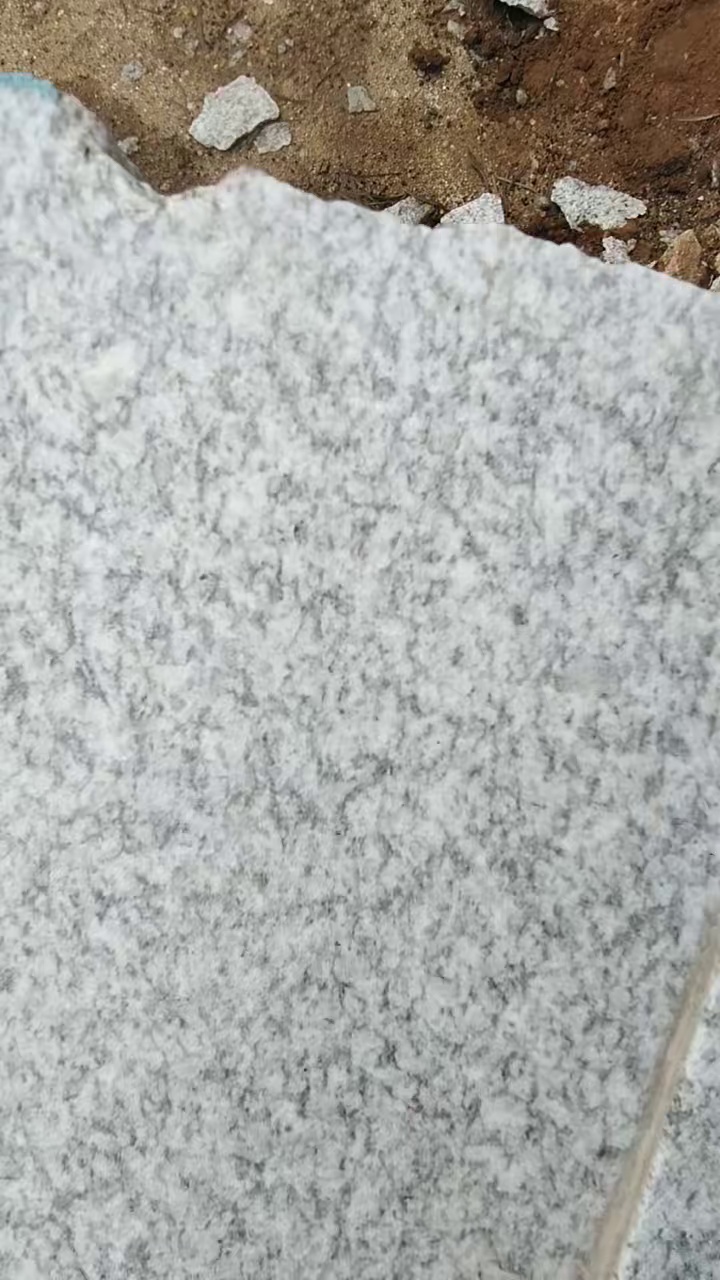 太阳白麻【美国白金】源头矿山，专注为板厂供应A级料，支持门到门货柜上门，附带工程