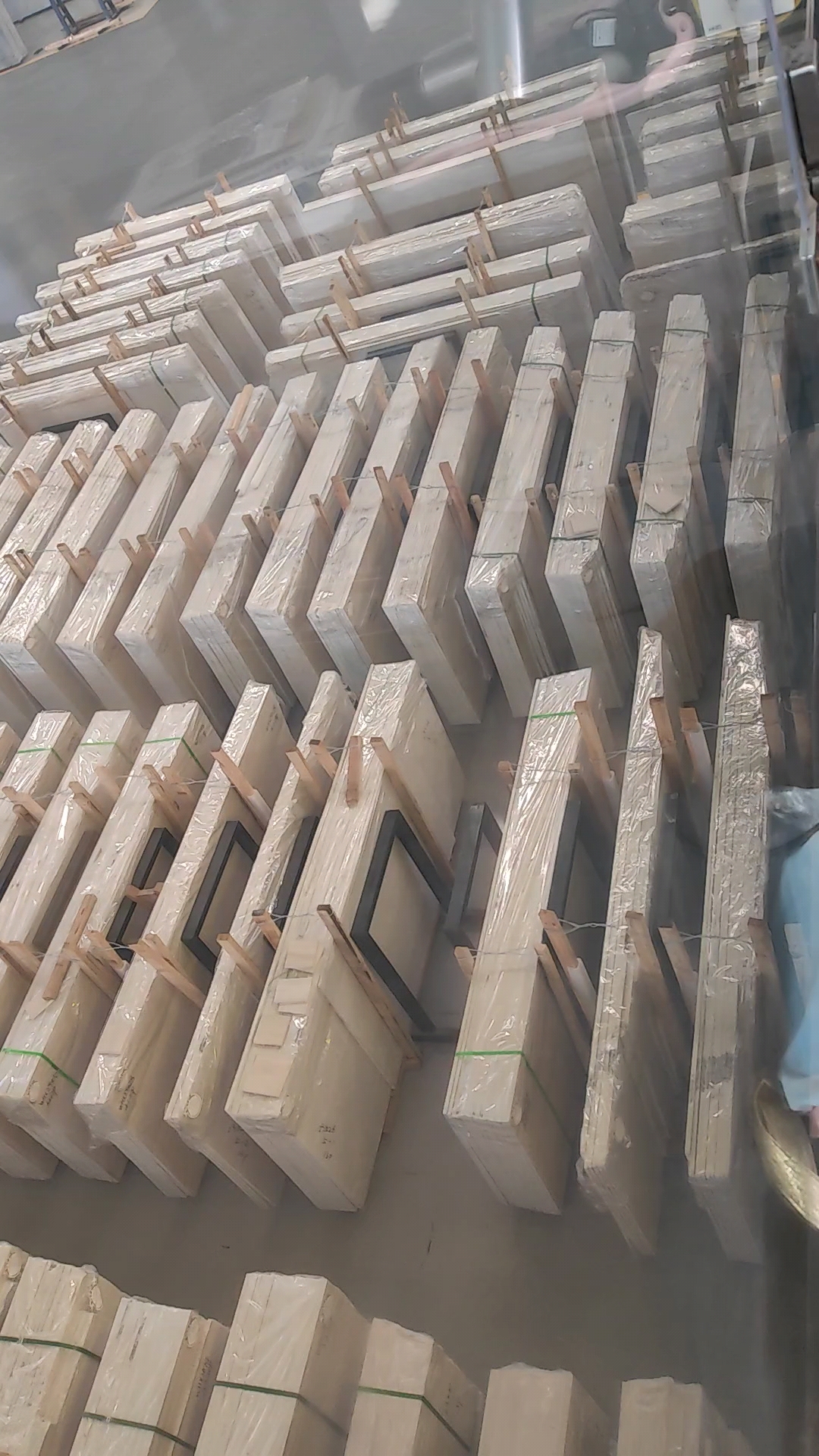 银杏木纹矿山直销荒料大板成品水头点地址华辉石材城3通道B20B2