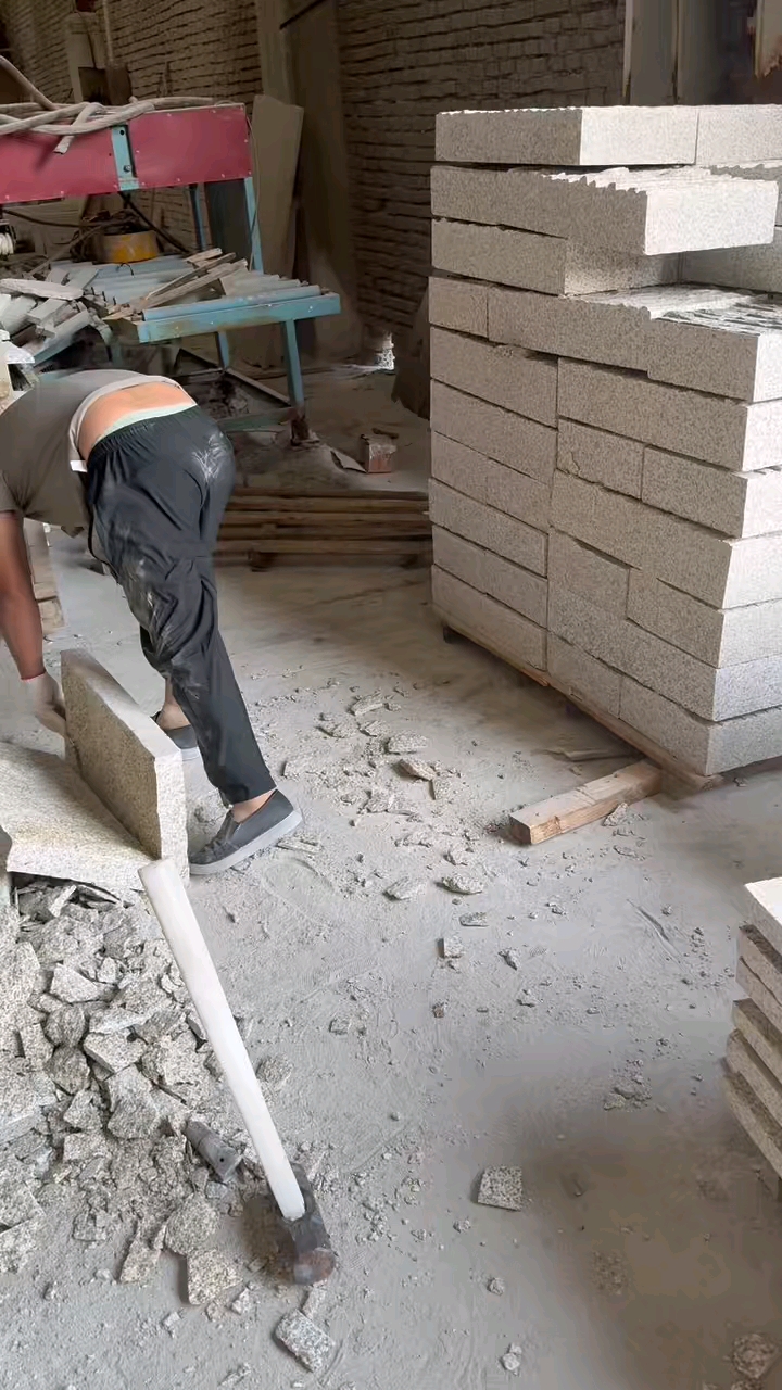 大批量生产磨菇石自然面马蹄石乱拼冰裂纹各种规格地铺