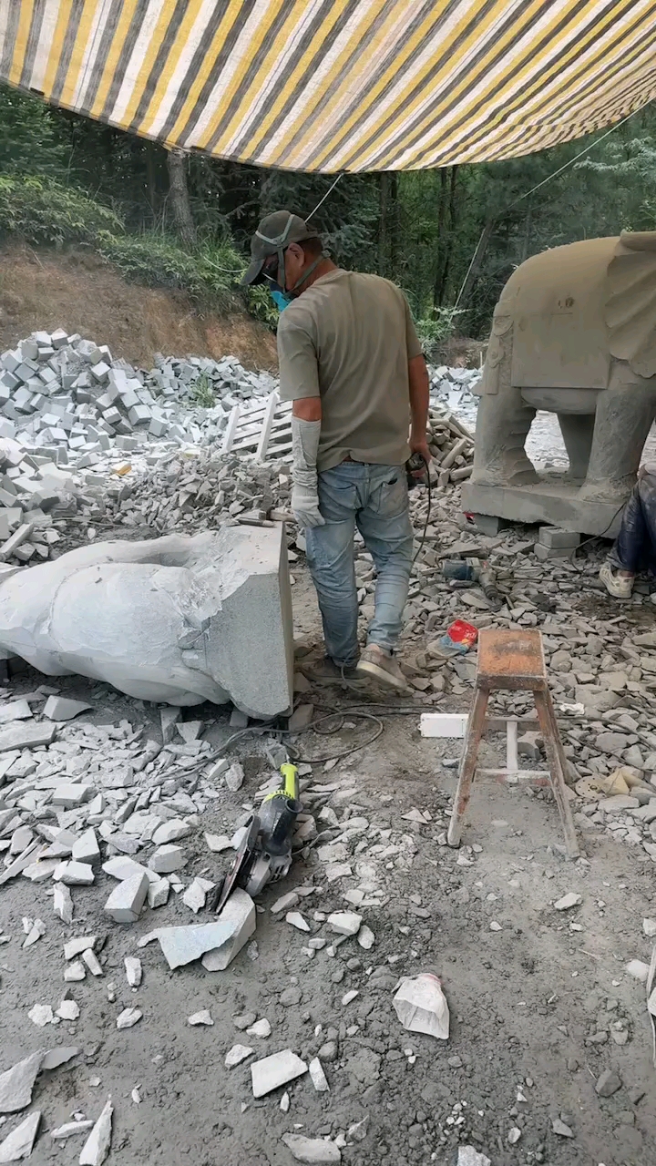 专业新芝麻黑654福建芝麻灰小蓝宝咨询热线