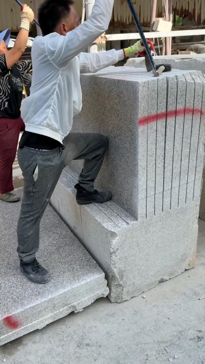 湖北黄金麻湖北白麻提锈板芝麻灰中国黑工程板园林地铺路沿石