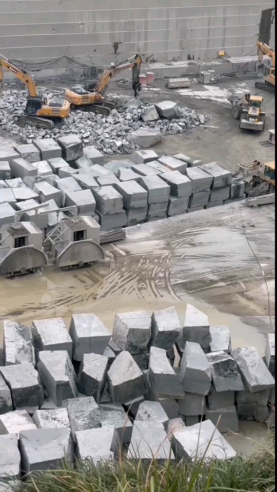 广西芝麻黑钟山青厂矿一体广西墨绿黑广西桂林绿中山青