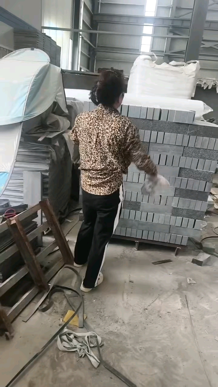 福鼎黑三个柜一起打包拉专业承接福鼎黑G684珍珠黑出口订单欧美日本