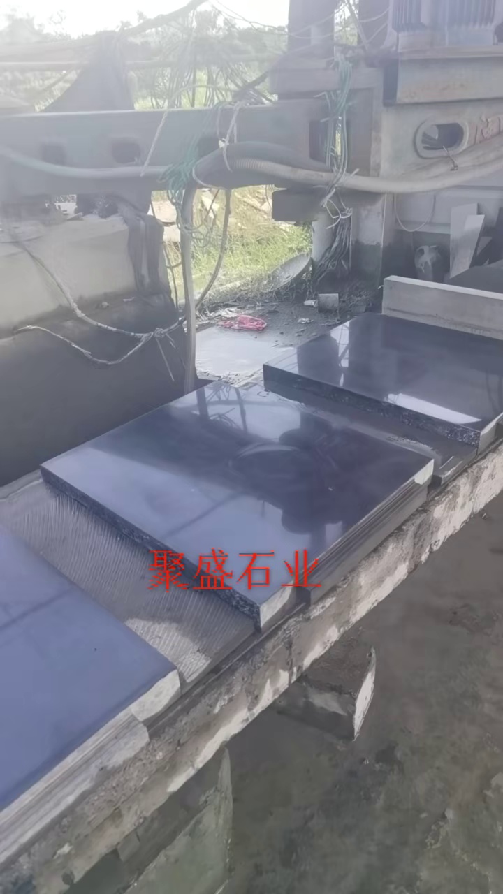 主营：湛江黑，新中国黑，蒙古黑，海南黑，黑洞石，墓碑，石雕工艺品加工，销售，联系