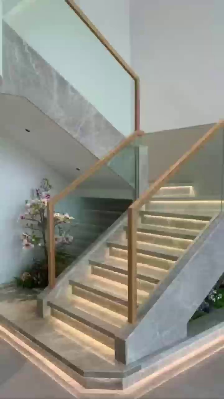 云朵拉灰