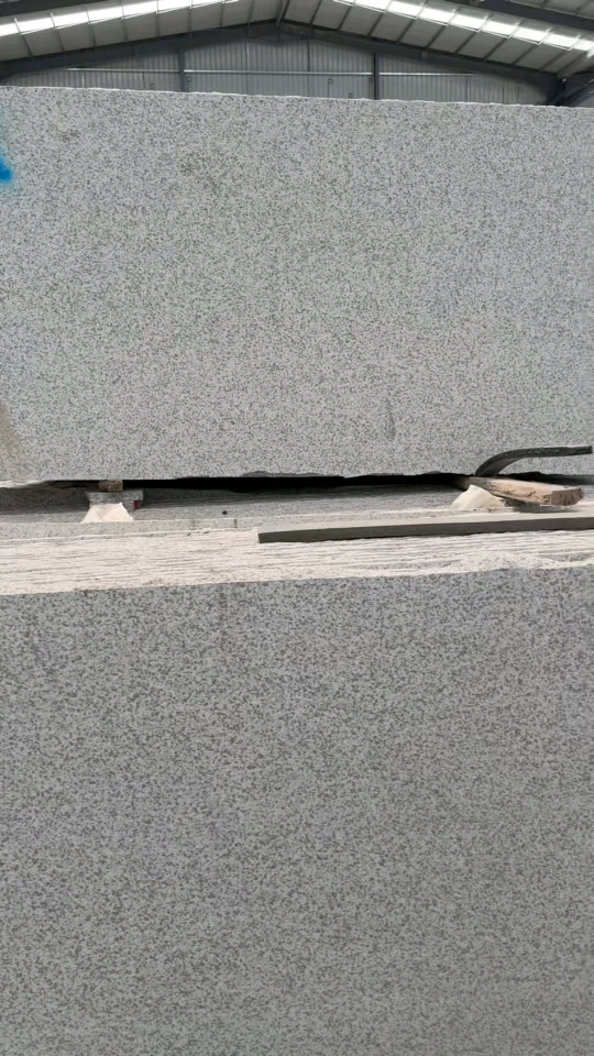 湖北黄金麻湖北白麻提锈板芝麻灰中国黑工程板园林地铺路沿石