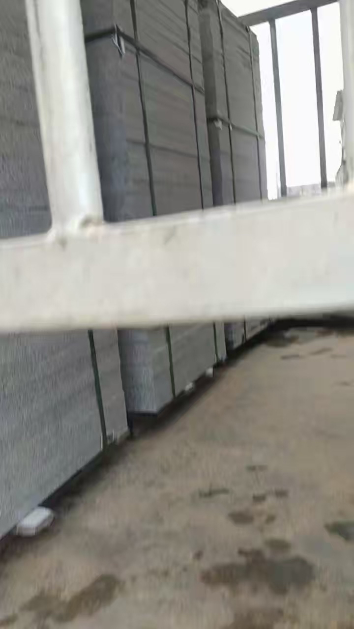 廉江芝麻白，廉江芝麻灰，各种各样路沿石及工艺品，精心制作，精益求精，专