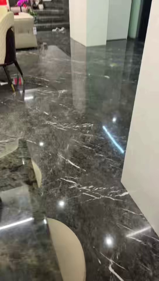 奥特曼星白星耀灰龙马矿