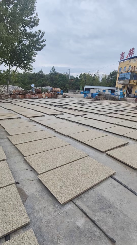 湖北黄金麻湖北白麻提锈板芝麻灰中国黑工程板园林地铺路沿石