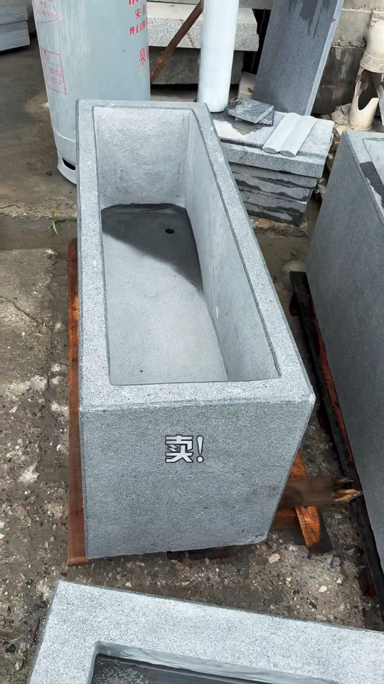 芝麻黑整石花坛