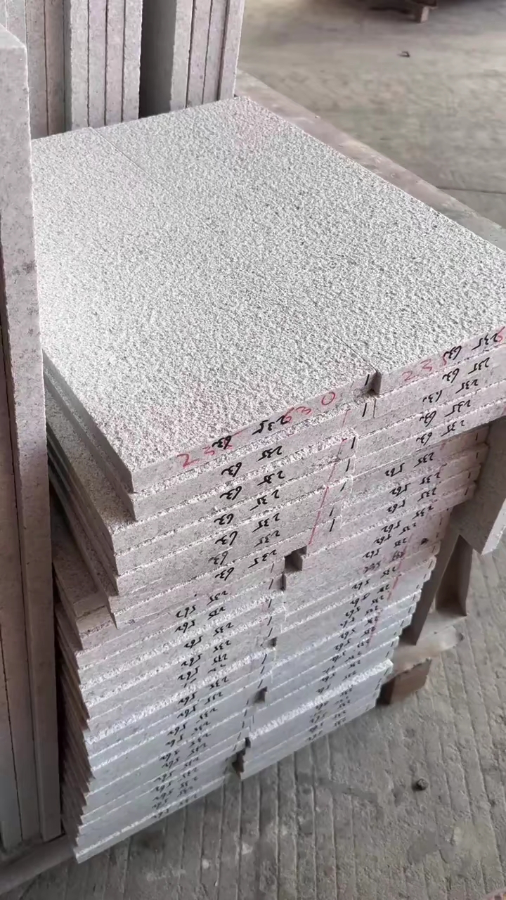 美国白金安哥拉黑白玫瑰