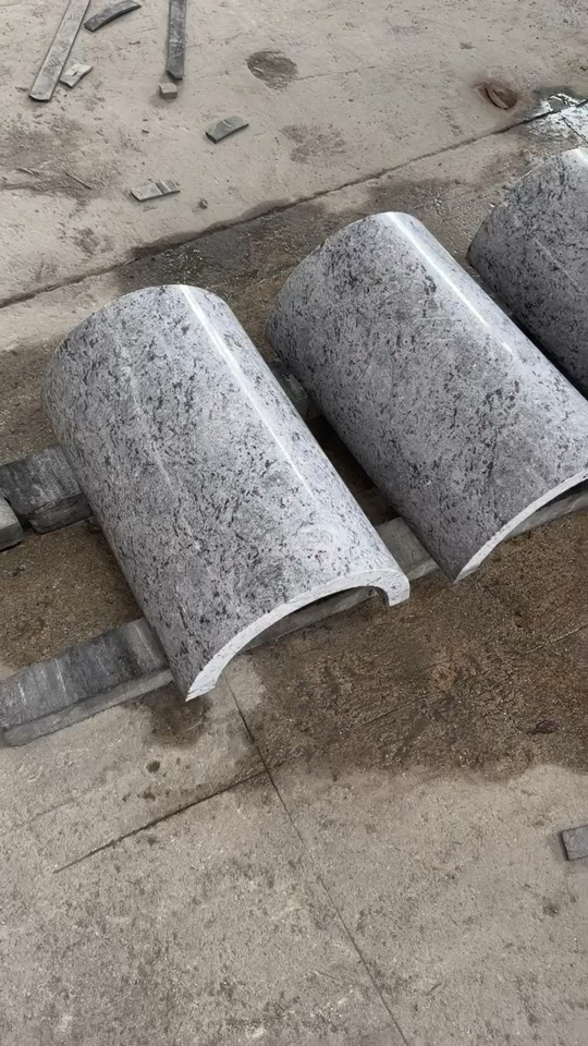 金茂兰弧形，平板，线条粘接，加工防护中