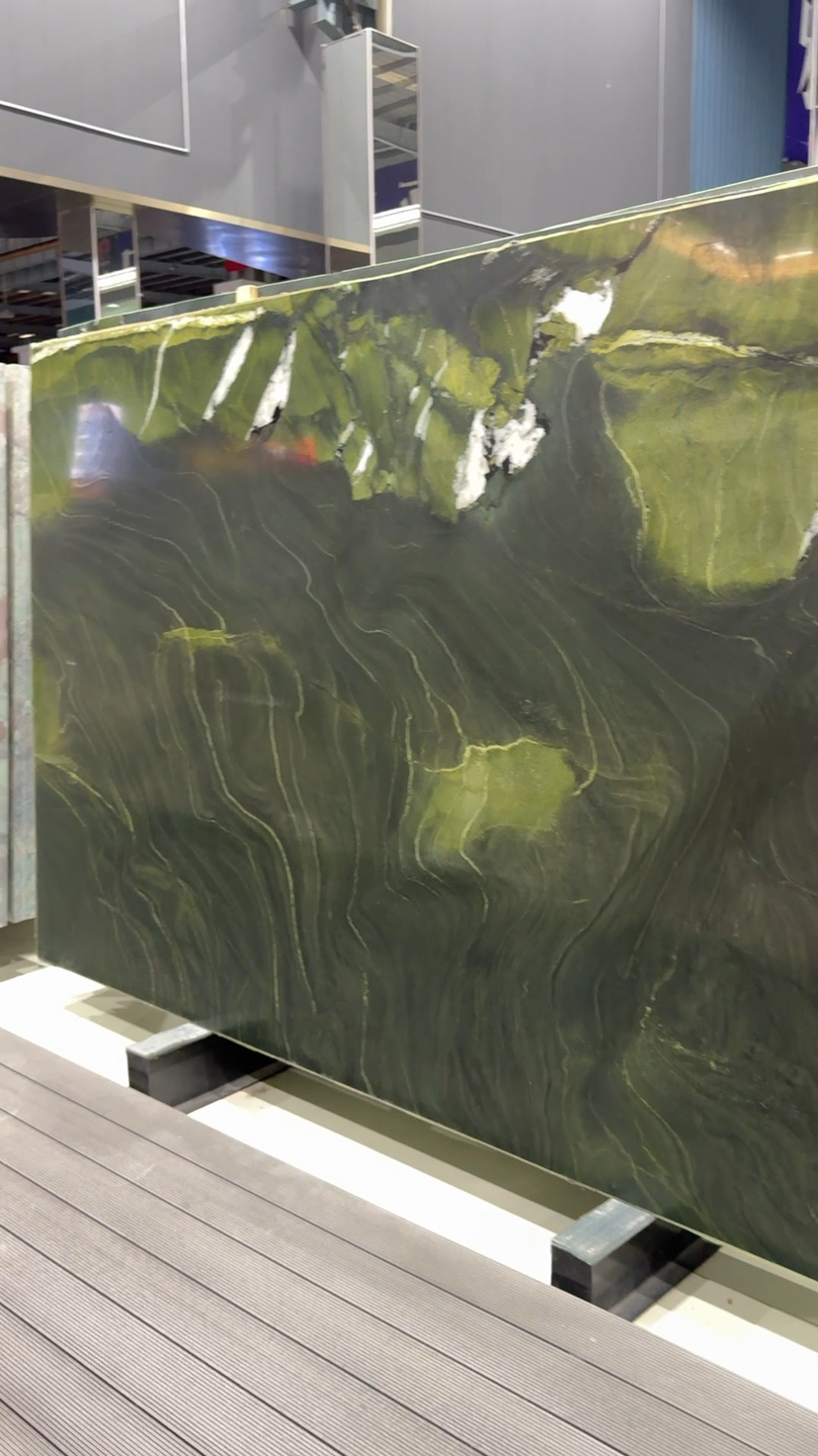 牛油果绿，荷塘月色