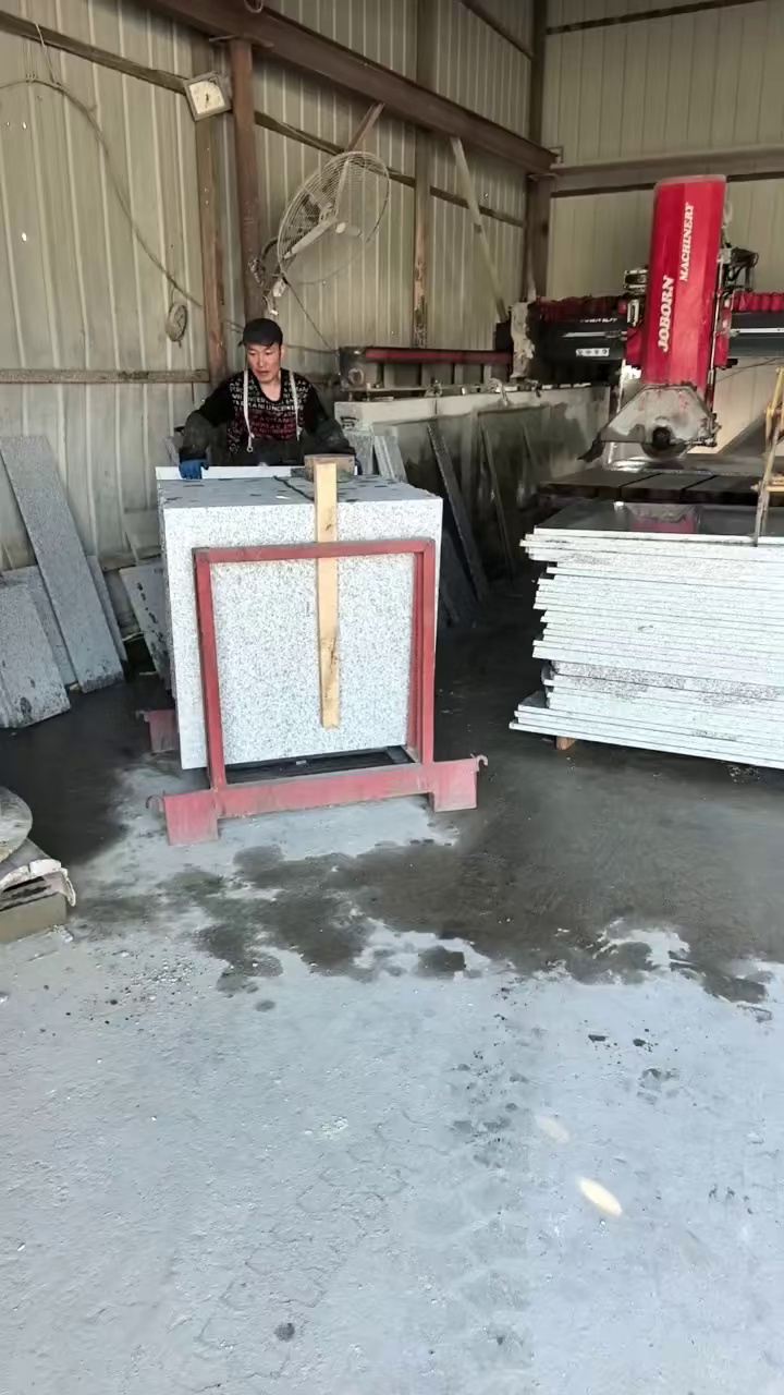 吉林白高端机场高铁站