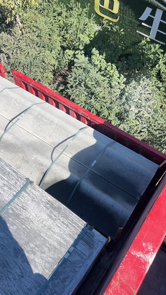 654芝麻黑异形压顶