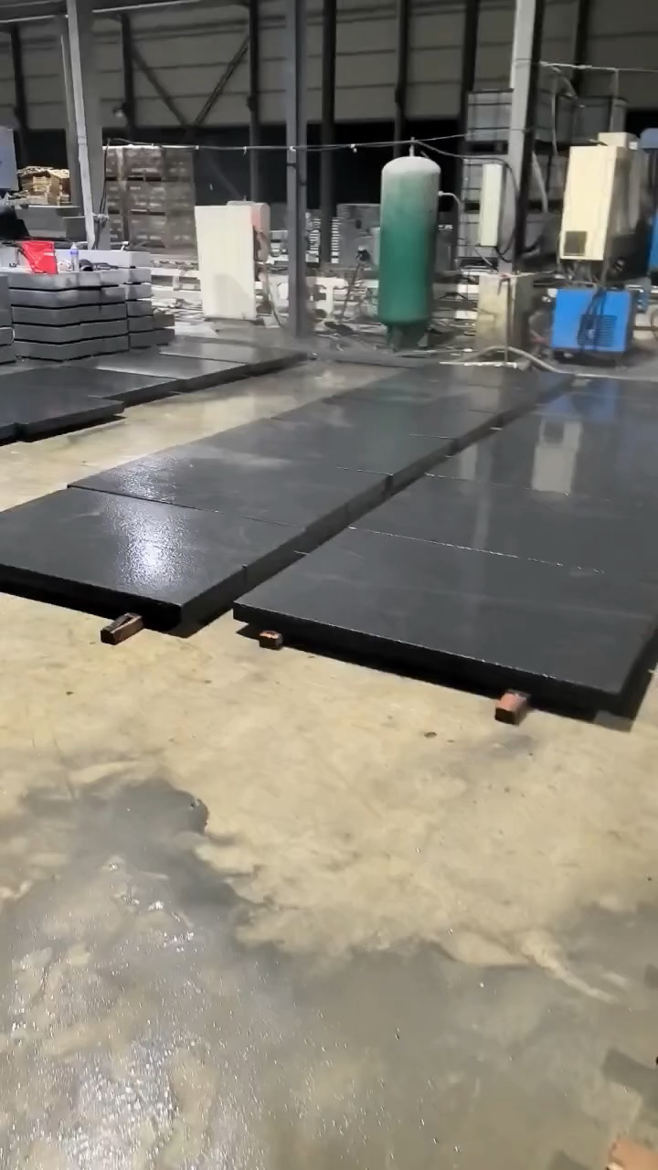 柬埔寨黑石加工水冲